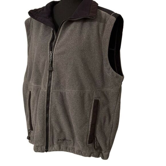 Cabela’s Men’s Windshear Thinsulate Vest - Picture 2 of 10